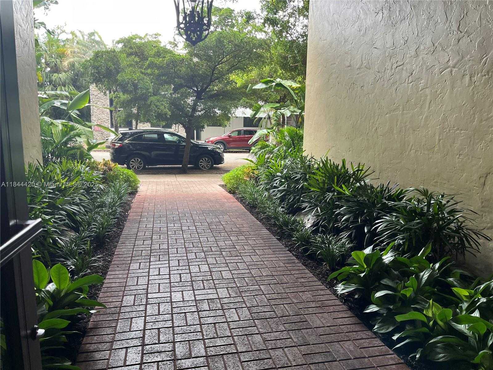 Small Image of Coral Gables Number 20