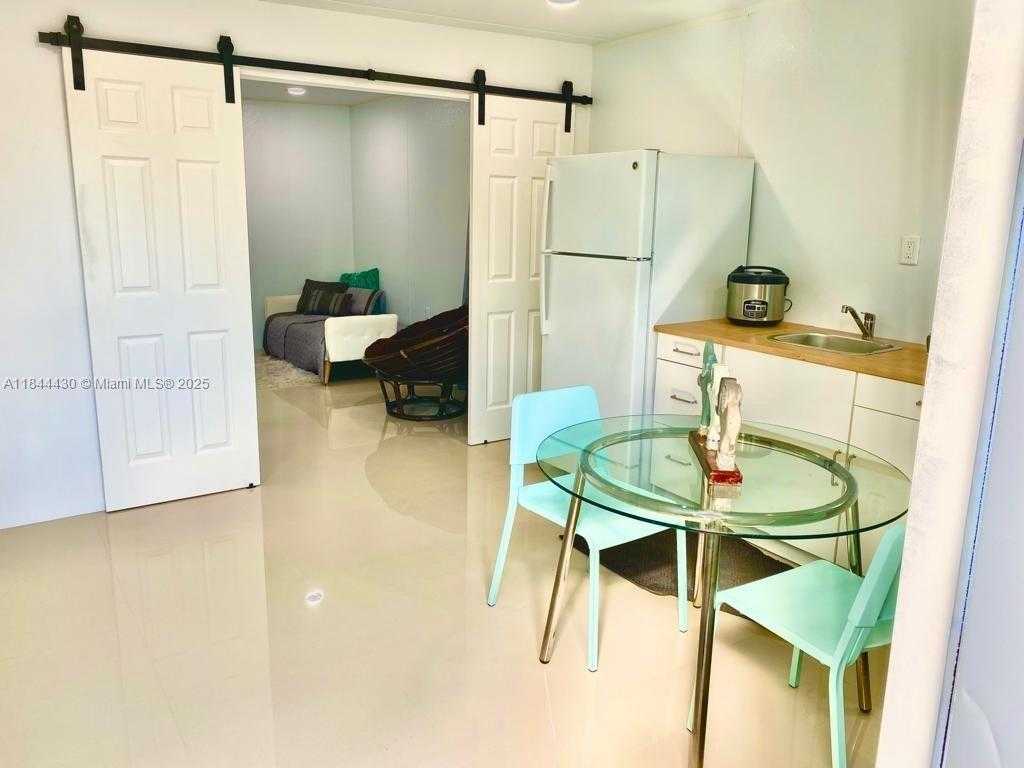 Small Image of 14811 SOUTH WEST 153RD TER #E, Miami Number 3