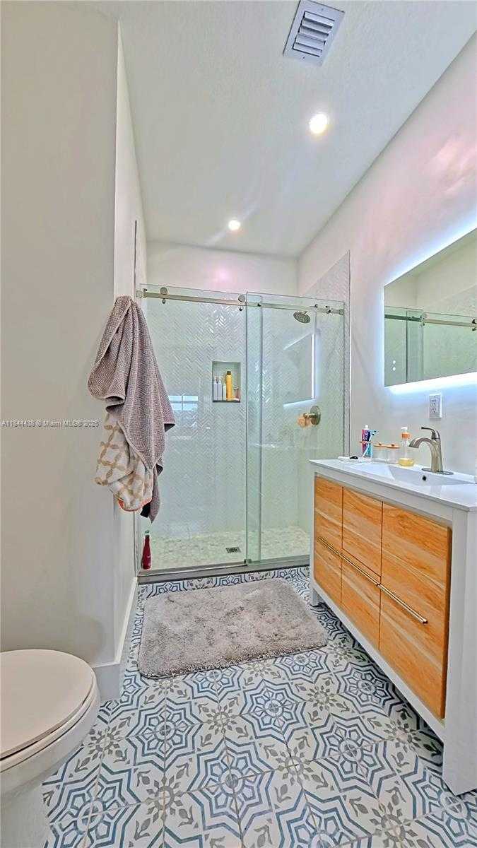 Small Image of 15500 SOUTH WEST 136TH ST #213, Miami Number 13