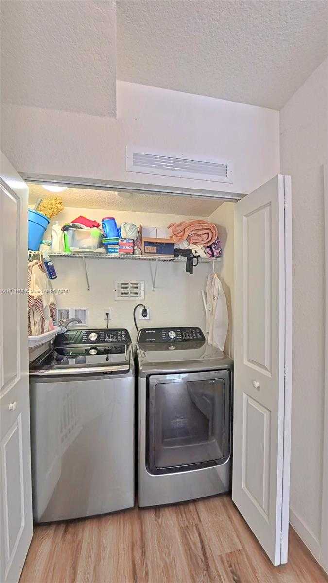 Small Image of 15500 SOUTH WEST 136TH ST #213, Miami Number 19