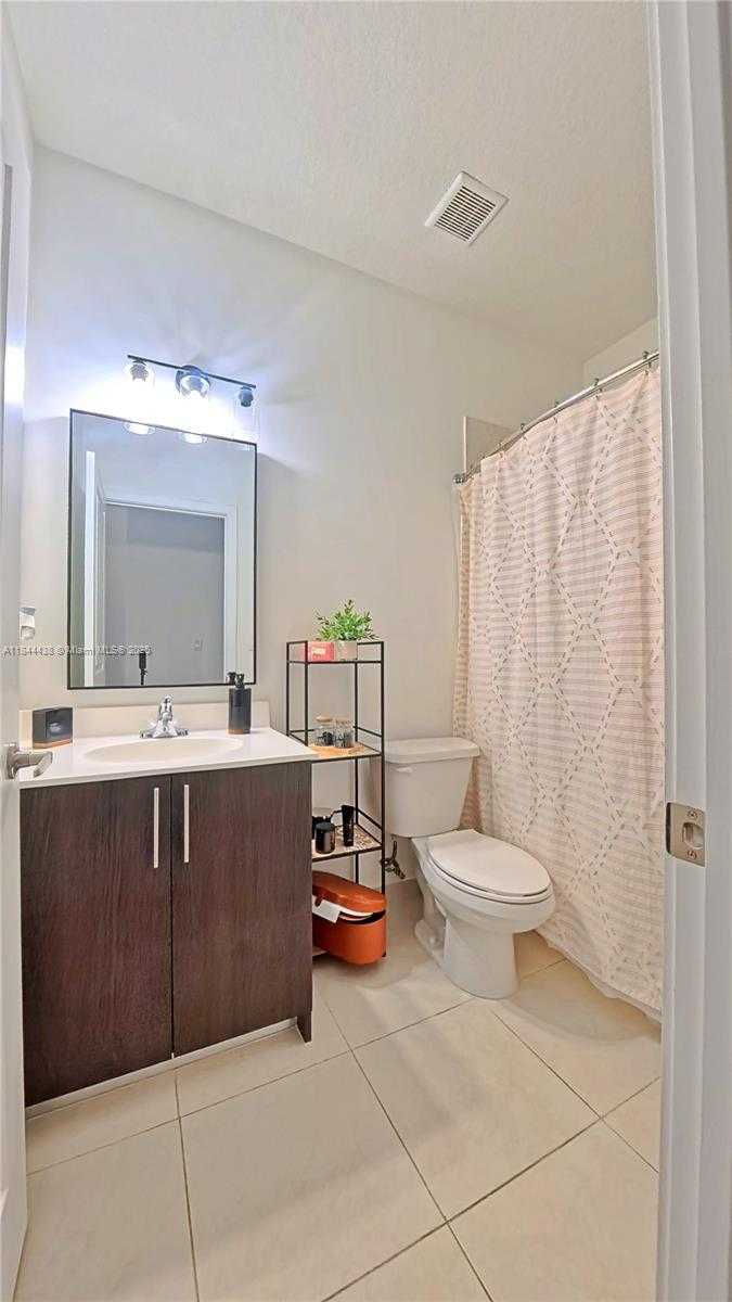 Small Image of 15500 SOUTH WEST 136TH ST #213, Miami Number 24
