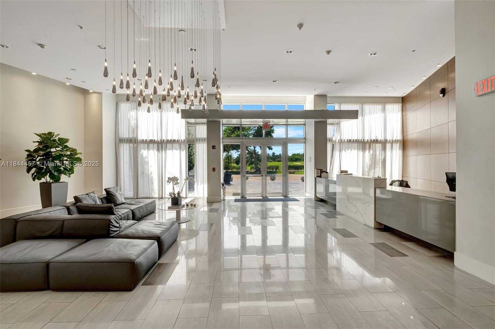 Small Image of 2001 MERIDIAN AVE #PH-15, Miami Beach Number 23