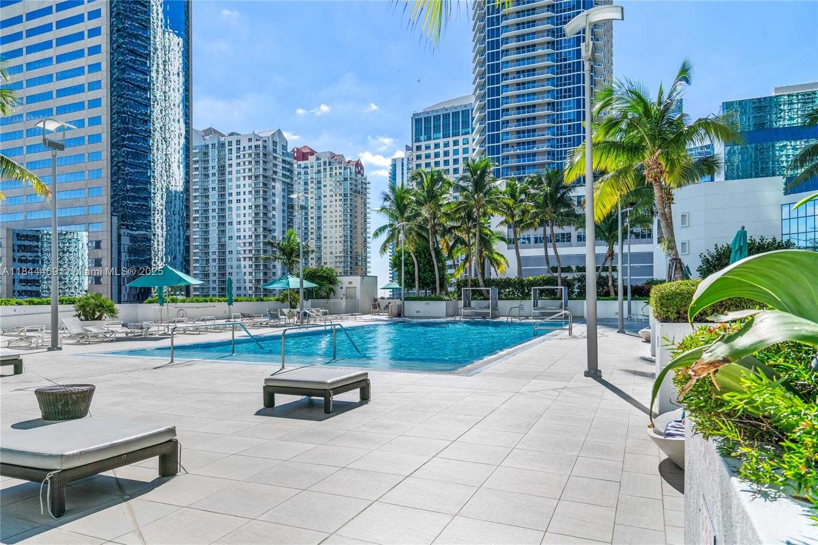 Small Image of 951 BRICKELL AVE #1505, Miami Number 39