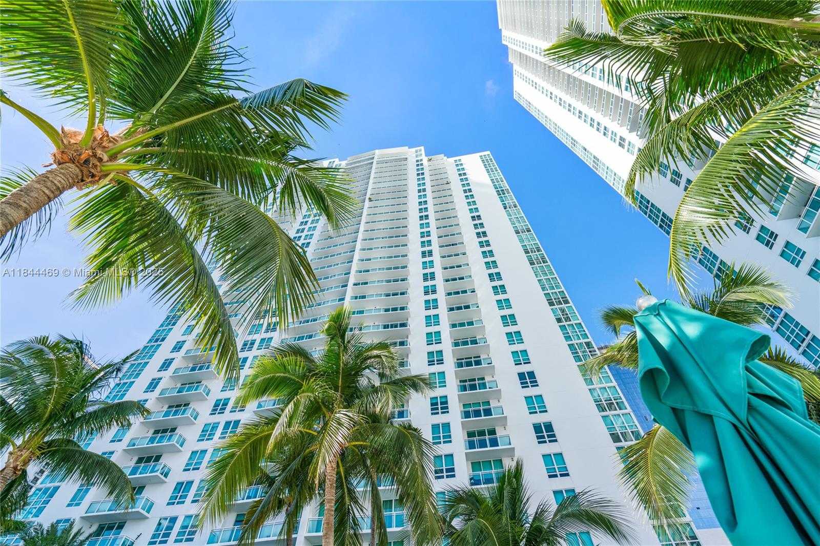 Small Image of 951 BRICKELL AVE #1505, Miami Number 40