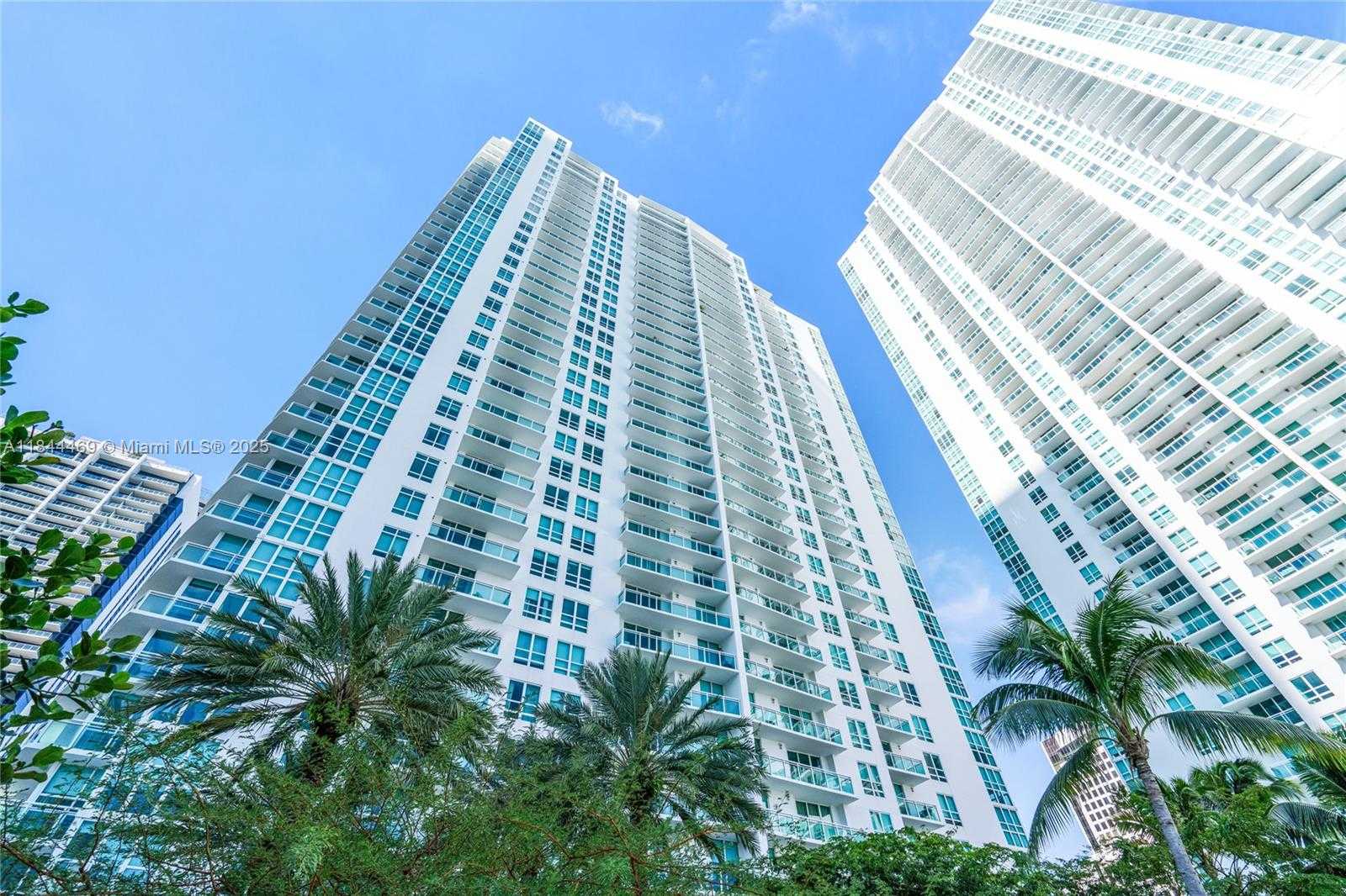 Small Image of 951 BRICKELL AVE #1505, Miami Number 42