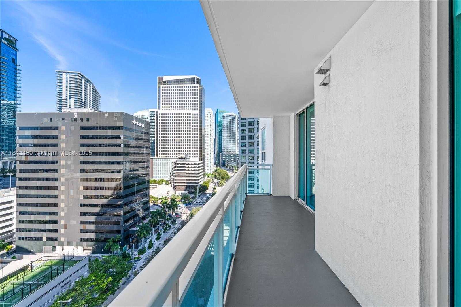 Small Image of 951 BRICKELL AVE #1505, Miami Number 8