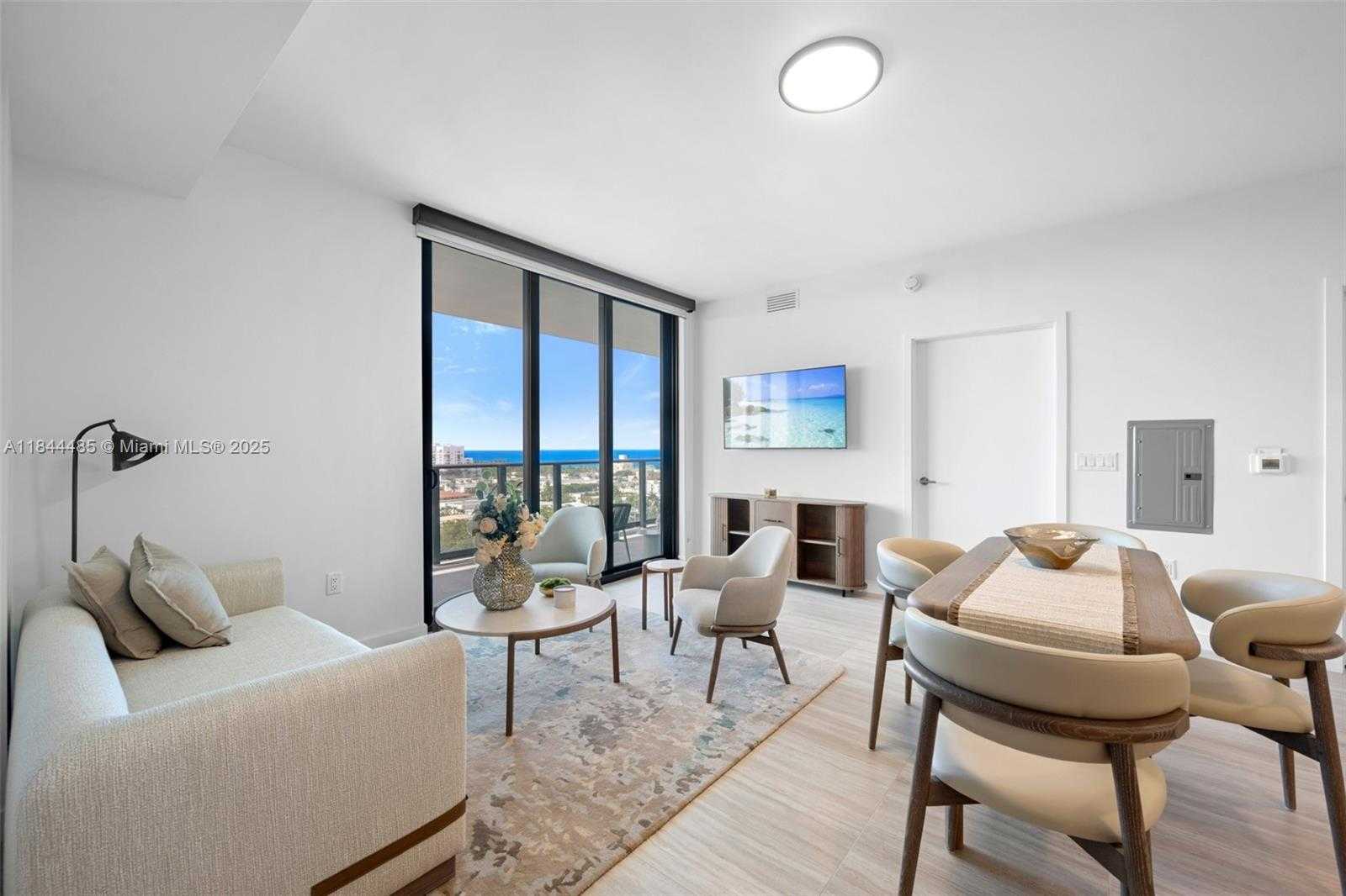 Small Image of 580 72ND ST #1009, Miami Beach Number 3