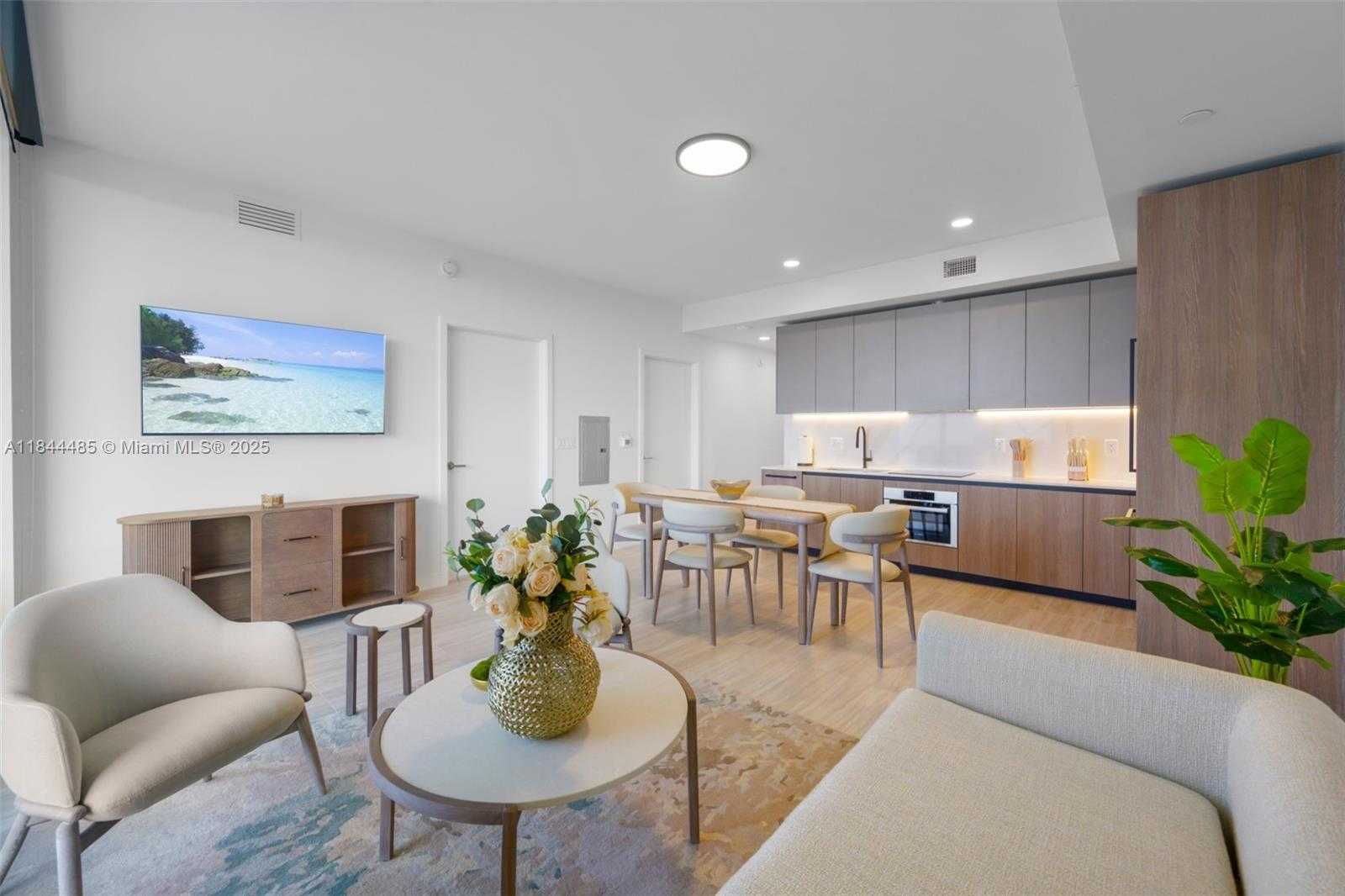 Small Image of 580 72ND ST #1009, Miami Beach Number 5