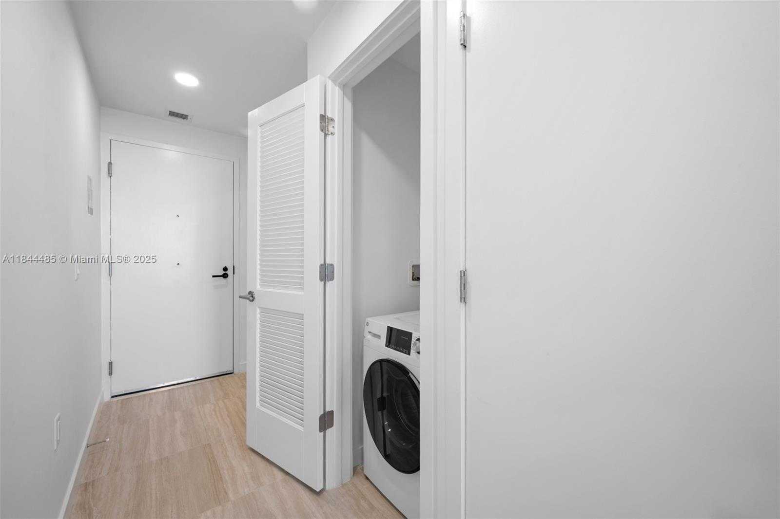 Small Image of 580 72ND ST #1009, Miami Beach Number 8
