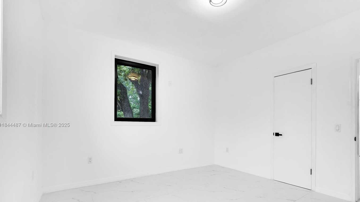 Small Image of 972 SOUTH WEST 44TH AVE, Miami Number 17