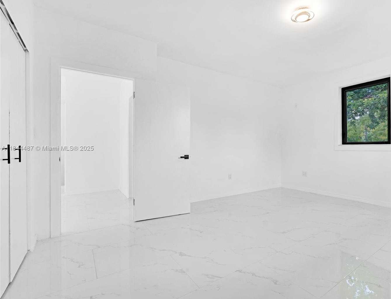 Small Image of 972 SOUTH WEST 44TH AVE, Miami Number 21