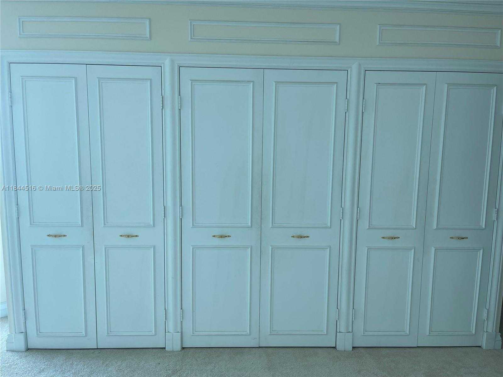Small Image of 5025 COLLINS AVE #1908, Miami Beach Number 12