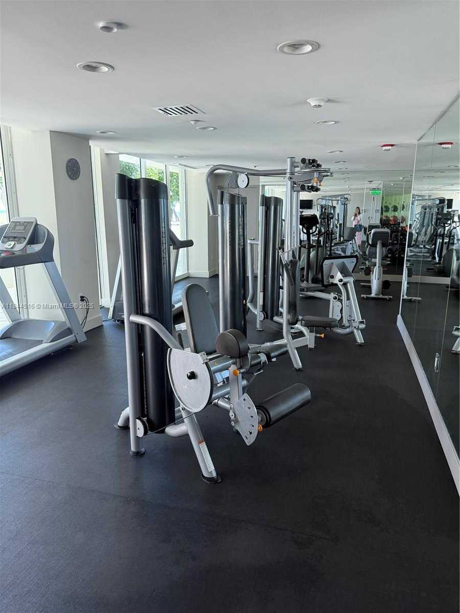 Small Image of 5025 COLLINS AVE #1908, Miami Beach Number 34