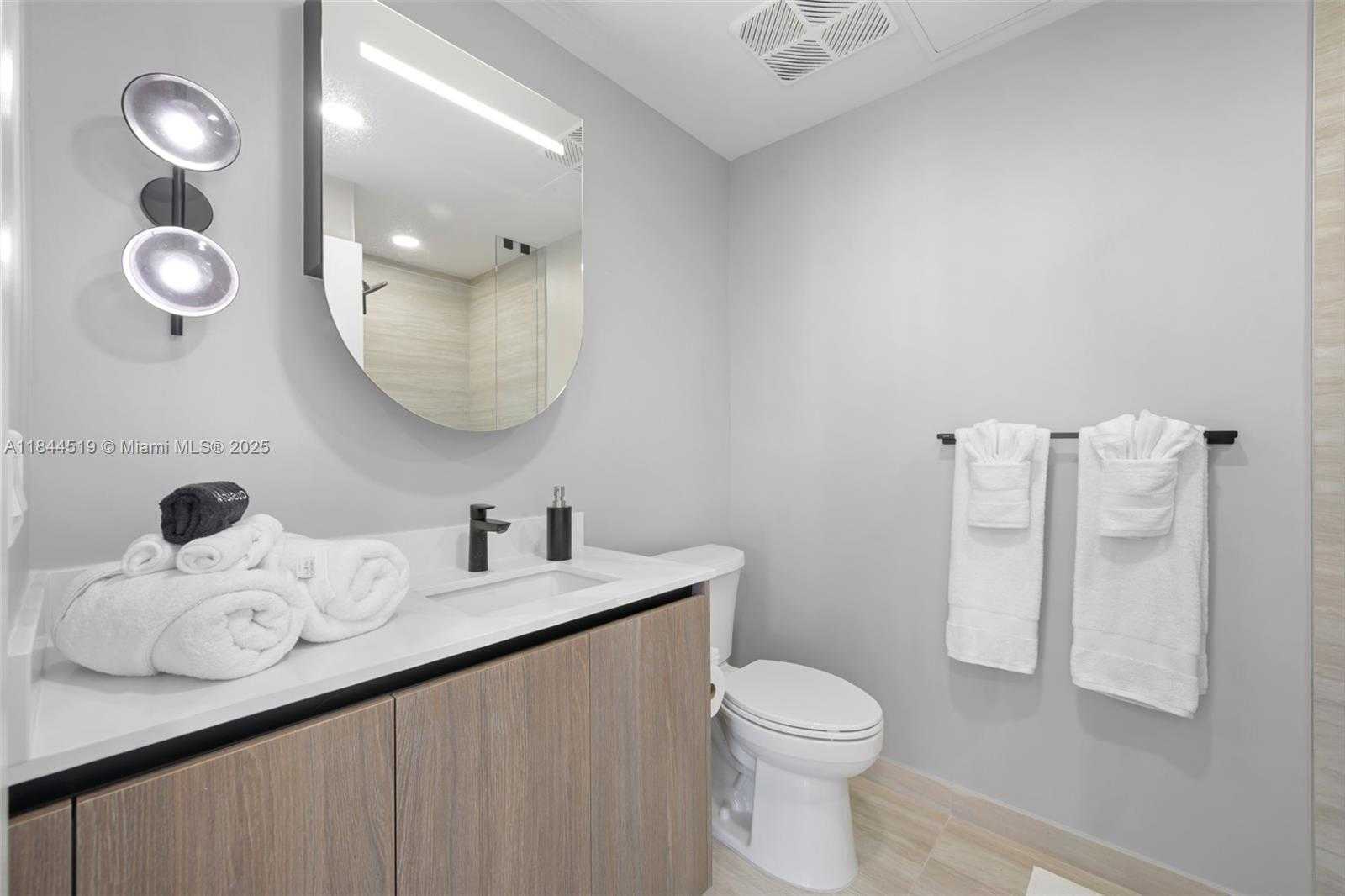Small Image of 580 72ND ST #1210, Miami Beach Number 11