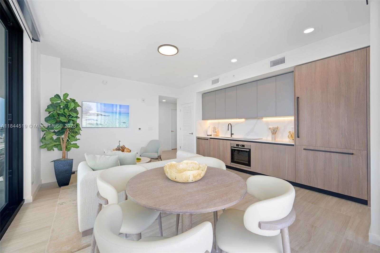 Small Image of 580 72ND ST #1210, Miami Beach Number 6