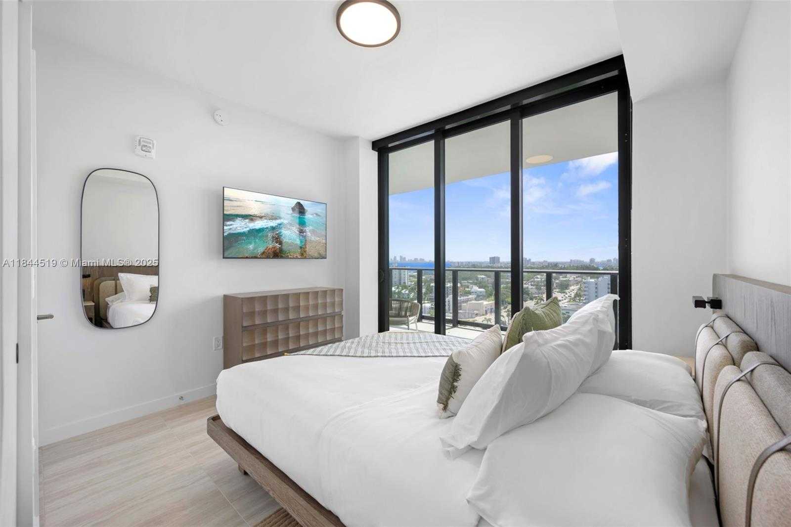 Small Image of 580 72ND ST #1210, Miami Beach Number 9