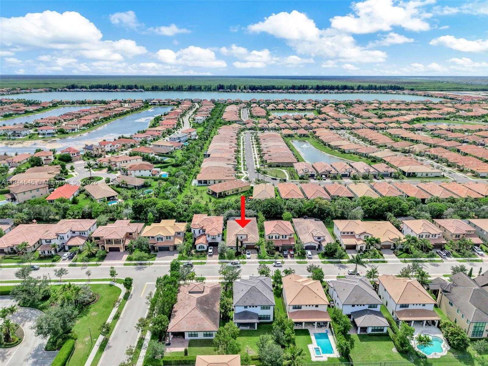 Small Image of 8855 WEST WATERCREST CIR W, Parkland Number 11