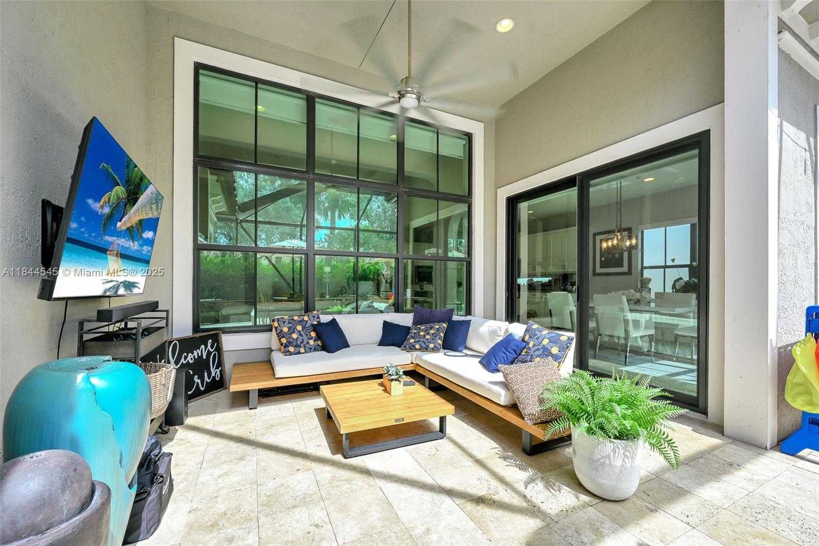 Small Image of 8855 WEST WATERCREST CIR W, Parkland Number 21