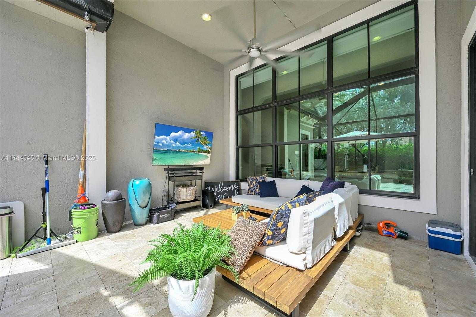 Small Image of 8855 WEST WATERCREST CIR W, Parkland Number 24