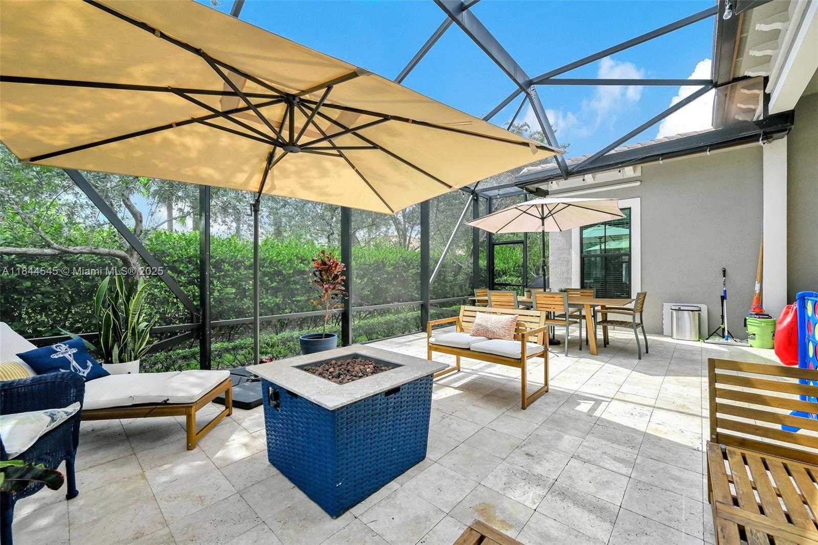 Small Image of 8855 WEST WATERCREST CIR W, Parkland Number 27