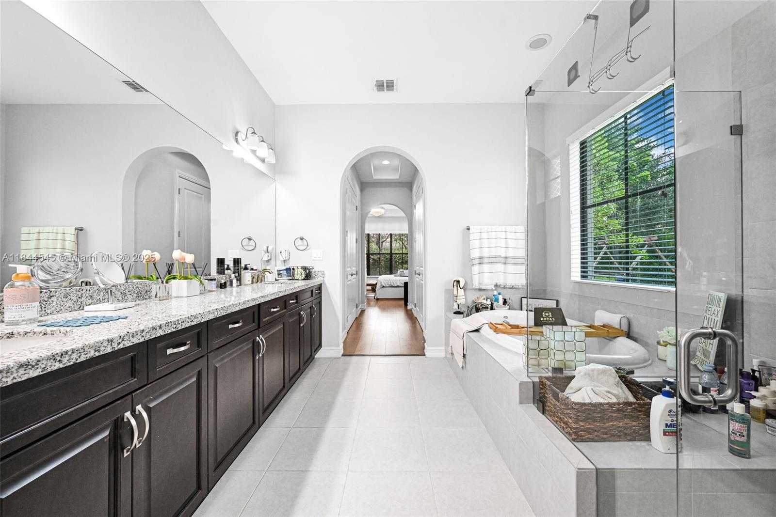 Small Image of 8855 WEST WATERCREST CIR W, Parkland Number 32