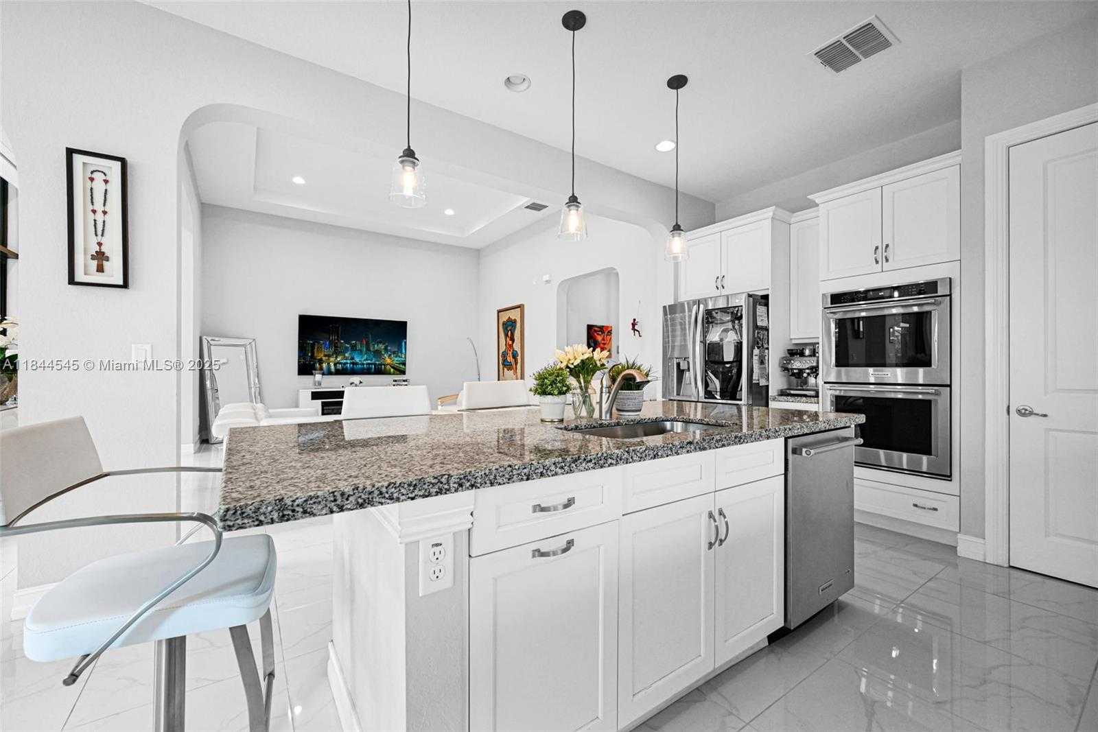 Small Image of 8855 WEST WATERCREST CIR W, Parkland Number 50