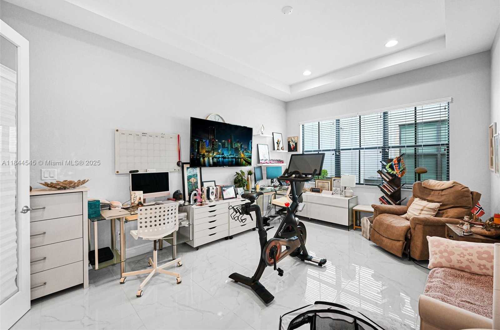 Small Image of 8855 WEST WATERCREST CIR W, Parkland Number 56