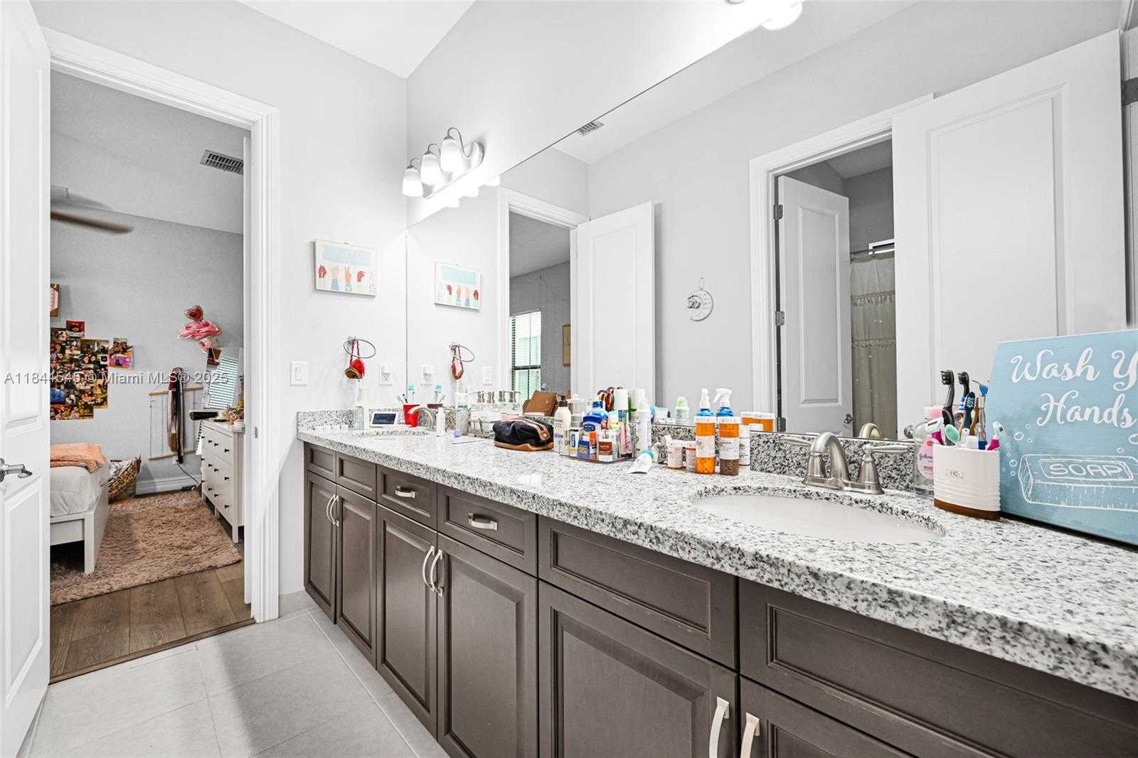 Small Image of 8855 WEST WATERCREST CIR W, Parkland Number 73