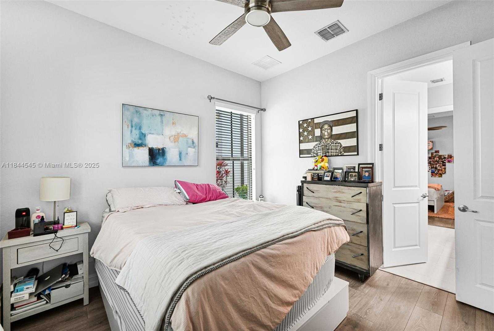 Small Image of 8855 WEST WATERCREST CIR W, Parkland Number 77
