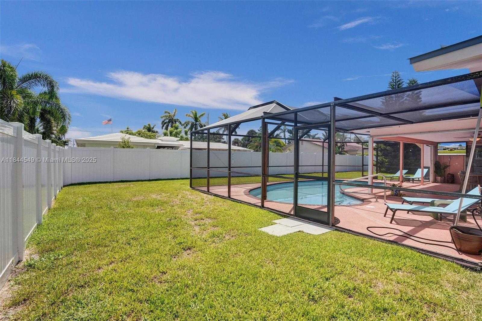Small Image of 1014 SOUTH EAST 14TH AVE, Deerfield Beach Number 19