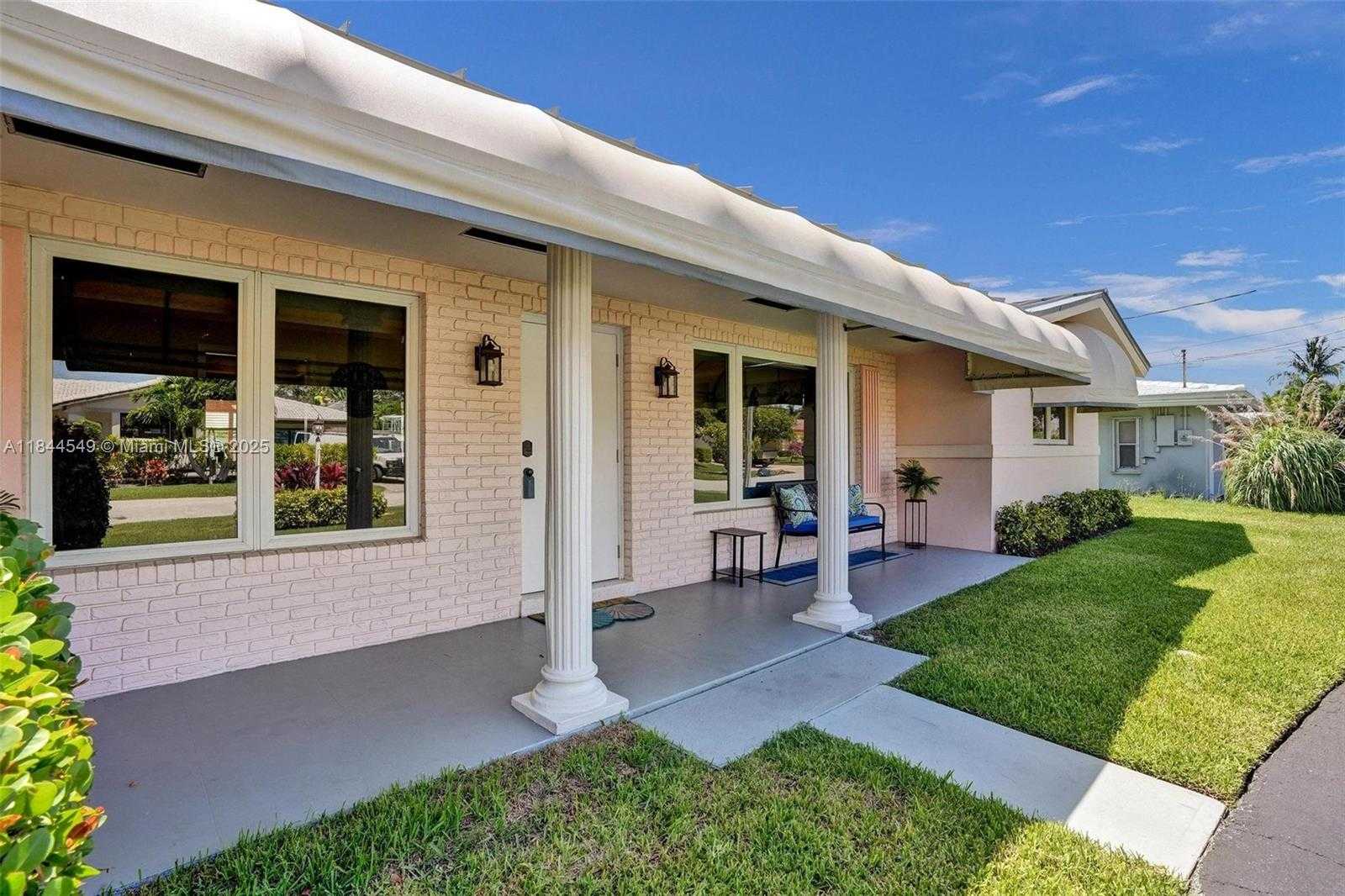 Small Image of 1014 SOUTH EAST 14TH AVE, Deerfield Beach Number 20