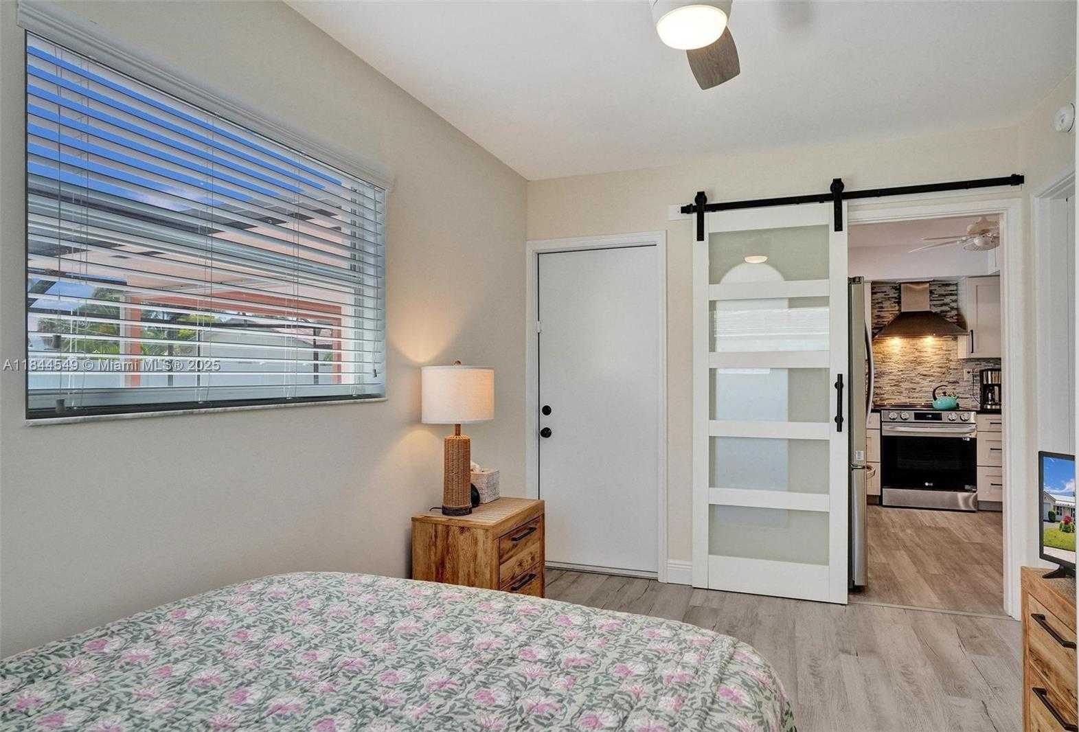 Small Image of 1014 SOUTH EAST 14TH AVE, Deerfield Beach Number 34