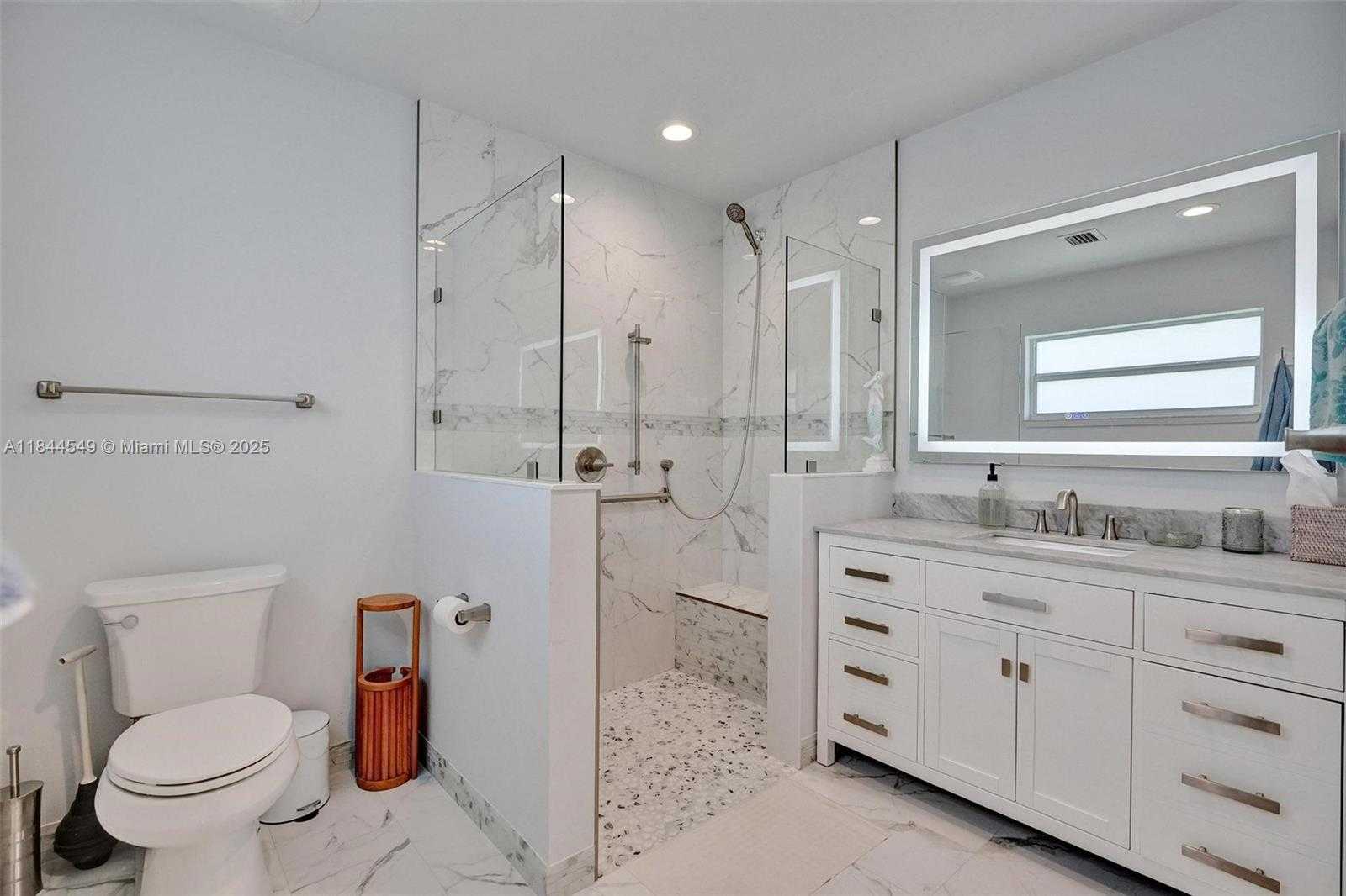 Small Image of 1014 SOUTH EAST 14TH AVE, Deerfield Beach Number 43