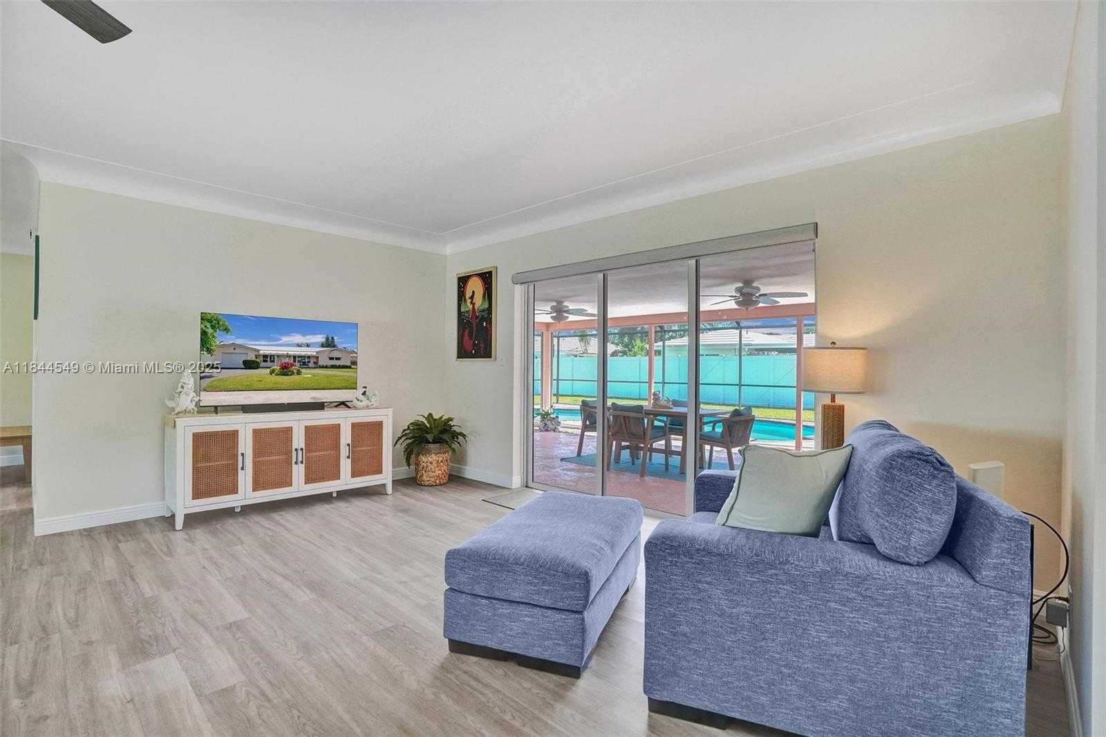 Small Image of 1014 SOUTH EAST 14TH AVE, Deerfield Beach Number 47