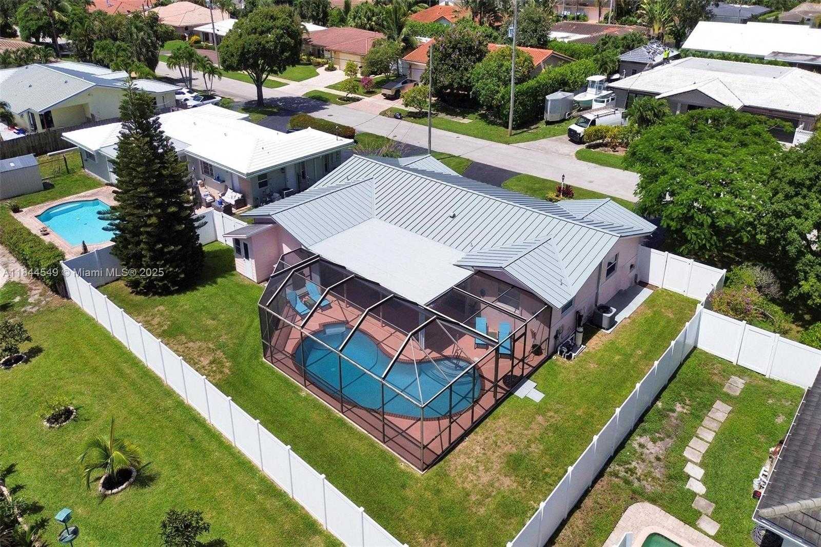 Small Image of 1014 SOUTH EAST 14TH AVE, Deerfield Beach Number 77