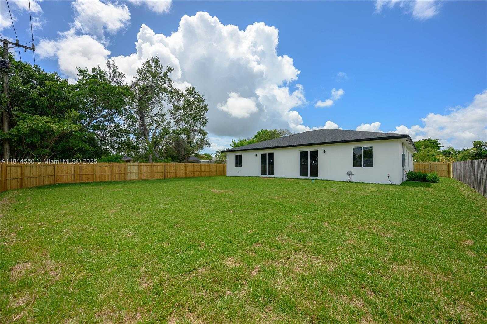 Small Image of 10745 SOUTH WEST 217TH ST #10745, Miami Number 2