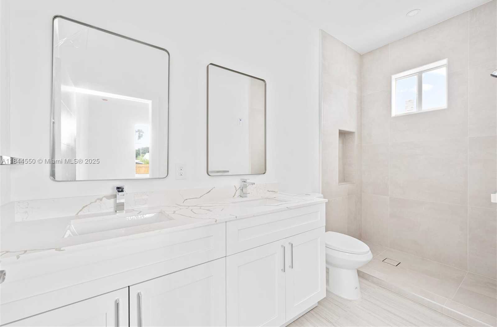 Small Image of 10745 SOUTH WEST 217TH ST #10745, Miami Number 24