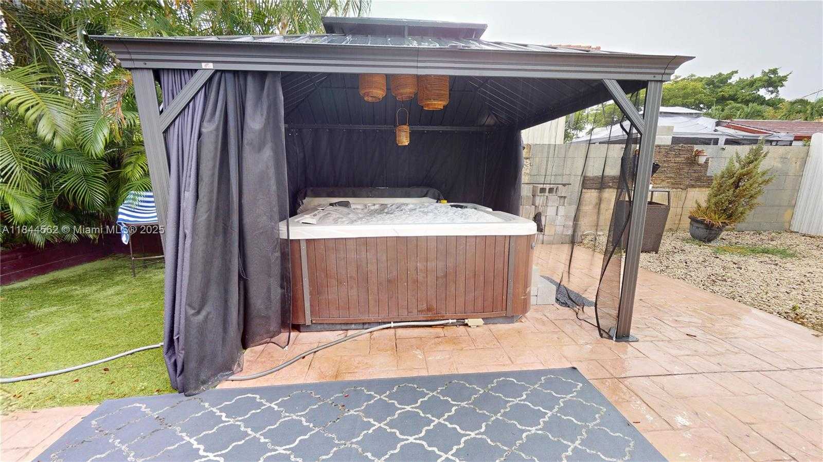 Small Image of 2981 SOUTH WEST 12TH ST, Miami Number 24