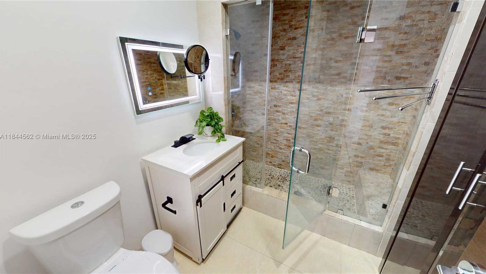 Small Image of 2981 SOUTH WEST 12TH ST, Miami Number 38