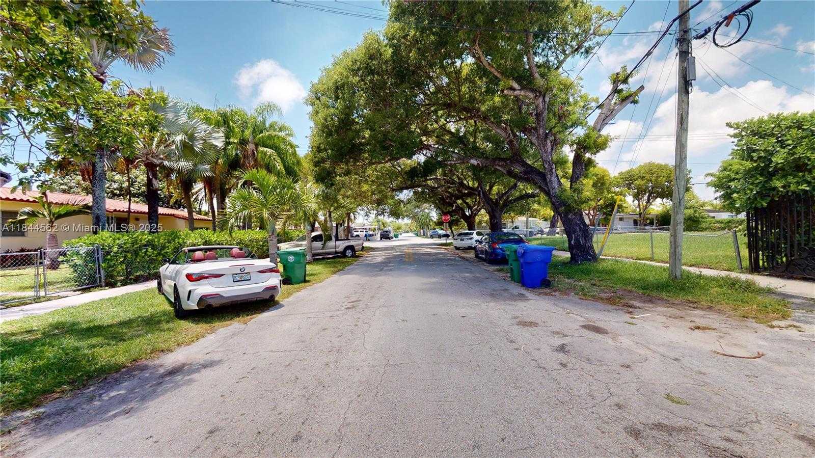 Small Image of 2981 SOUTH WEST 12TH ST, Miami Number 48