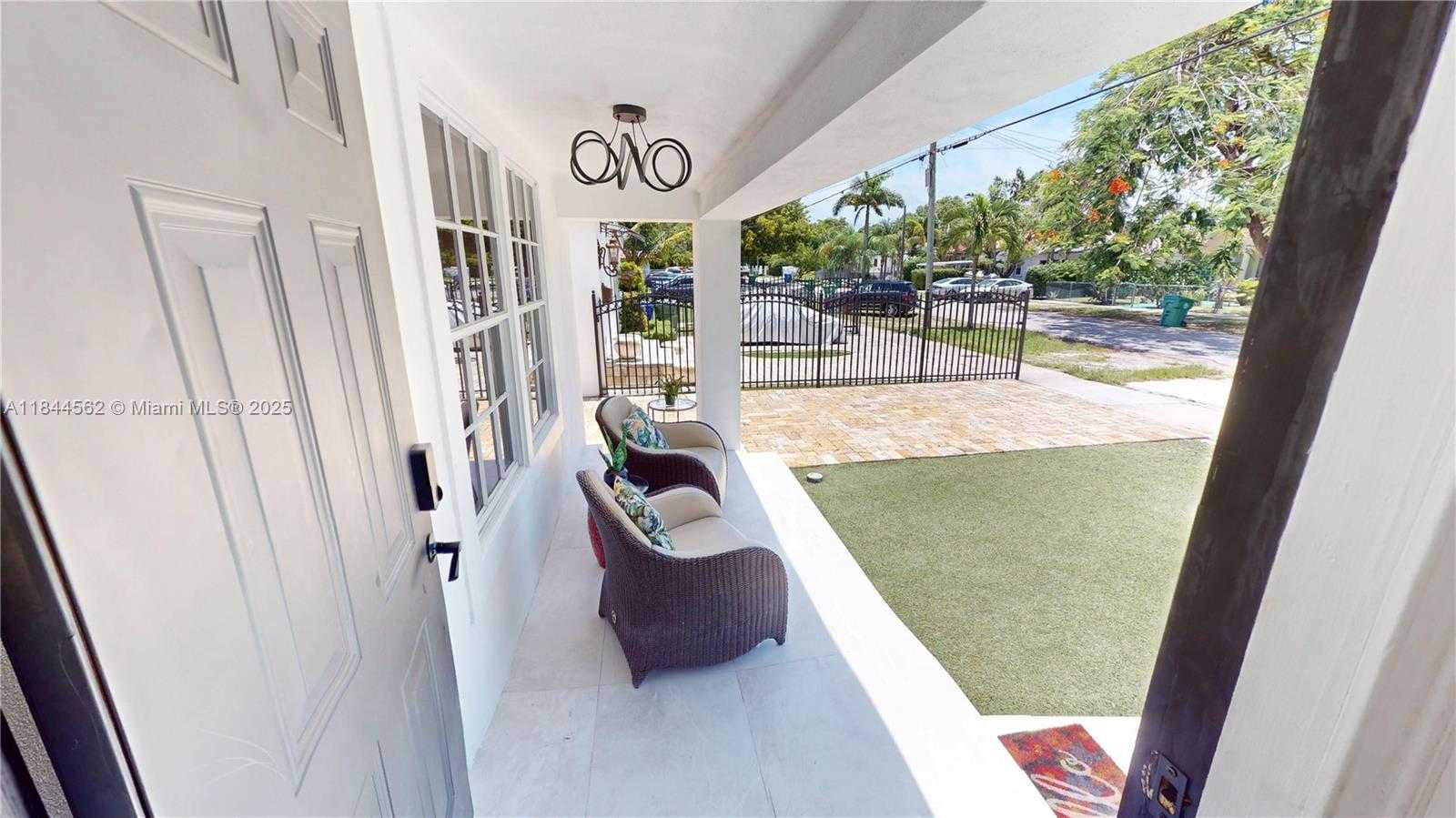 Small Image of 2981 SOUTH WEST 12TH ST, Miami Number 55