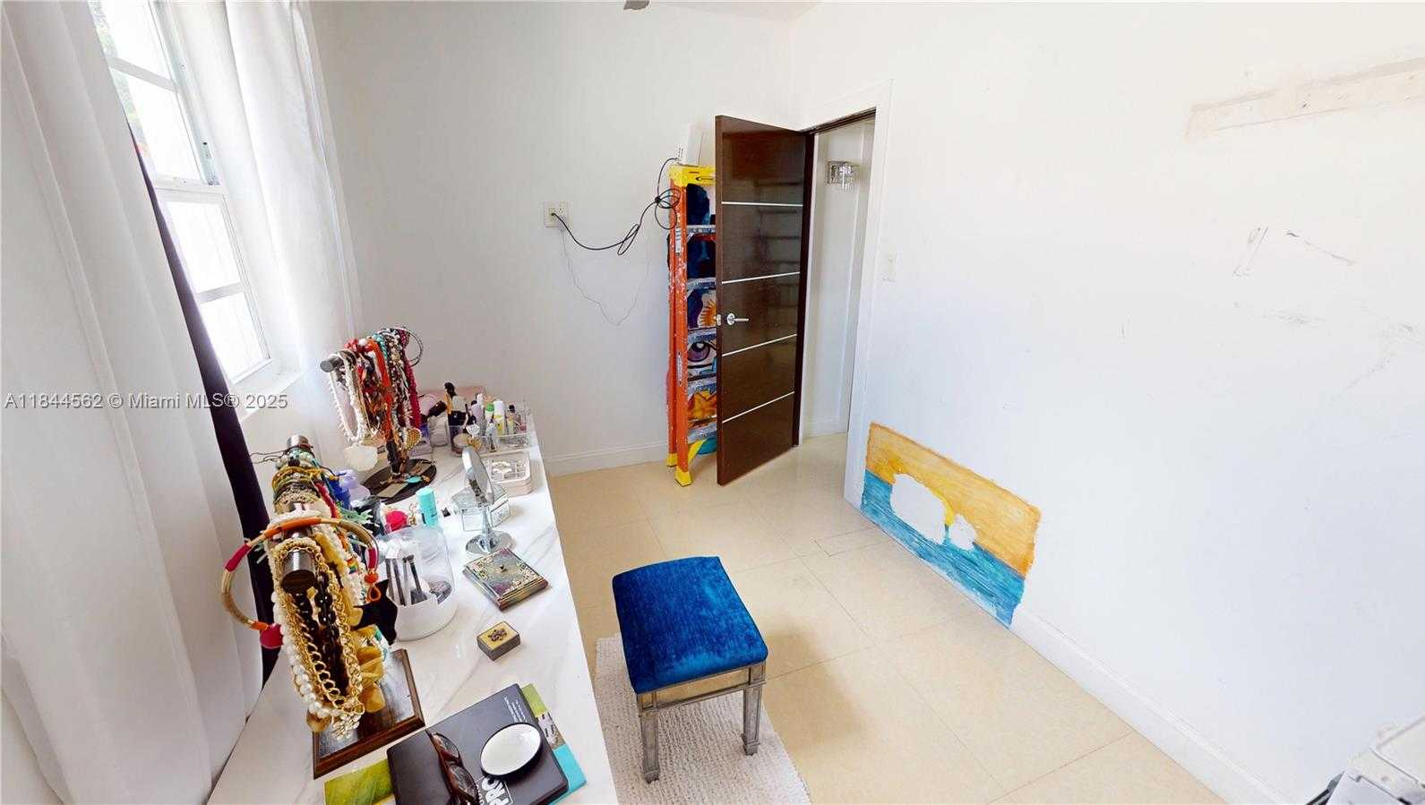 Small Image of 2981 SOUTH WEST 12TH ST, Miami Number 72