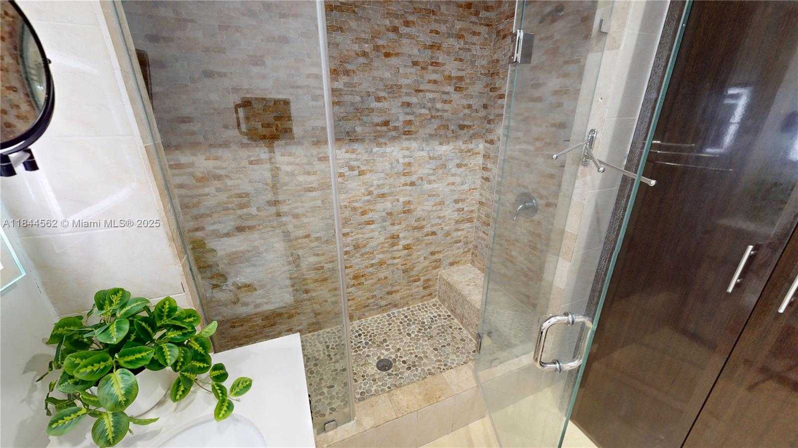Small Image of 2981 SOUTH WEST 12TH ST, Miami Number 75