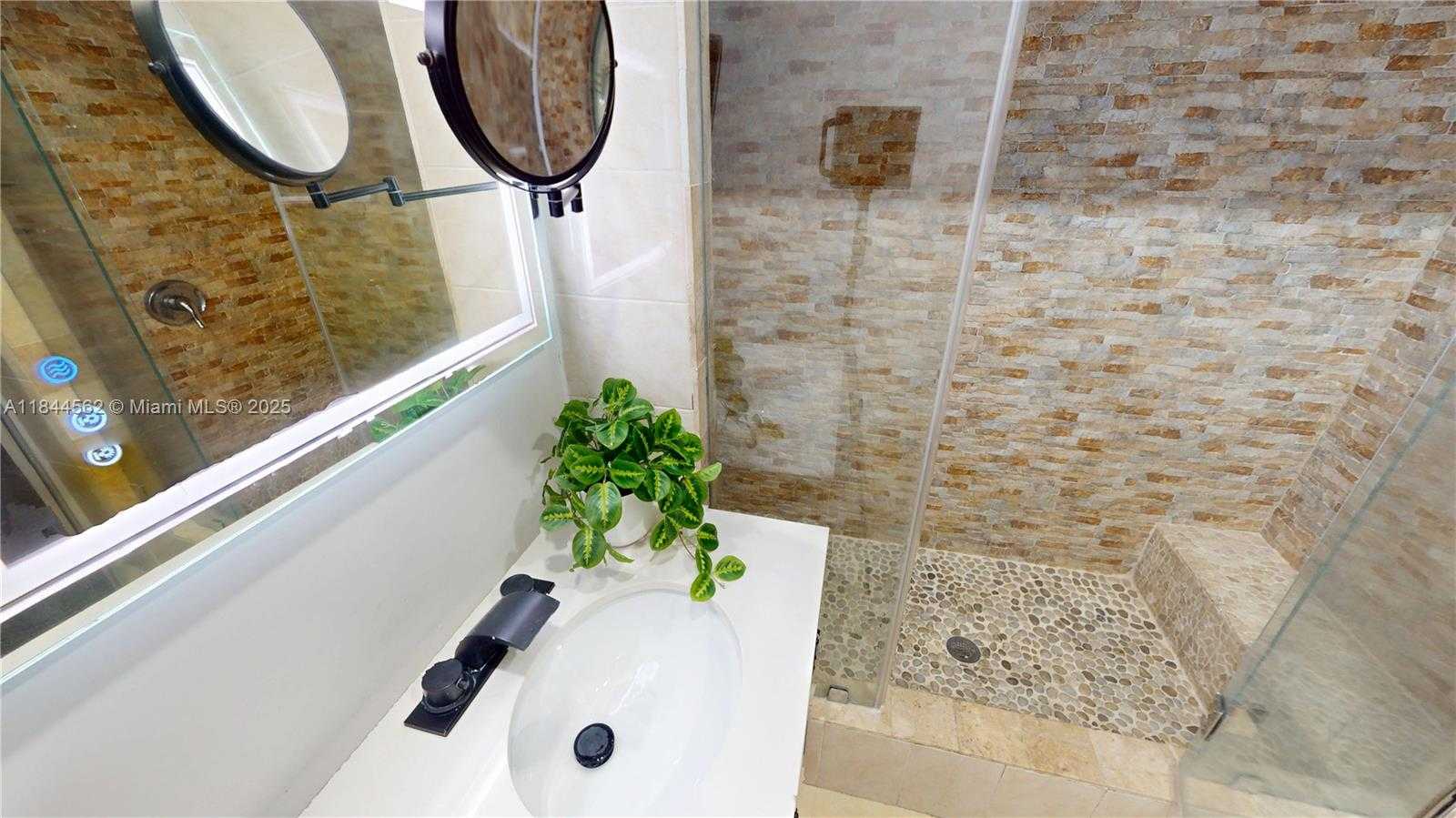 Small Image of 2981 SOUTH WEST 12TH ST, Miami Number 76