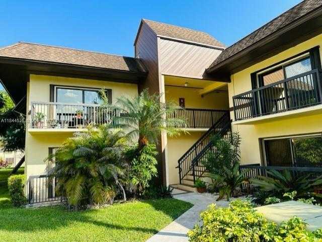 Small Image of 7965 SOUTH WEST 86 ST #101, Miami Number 2