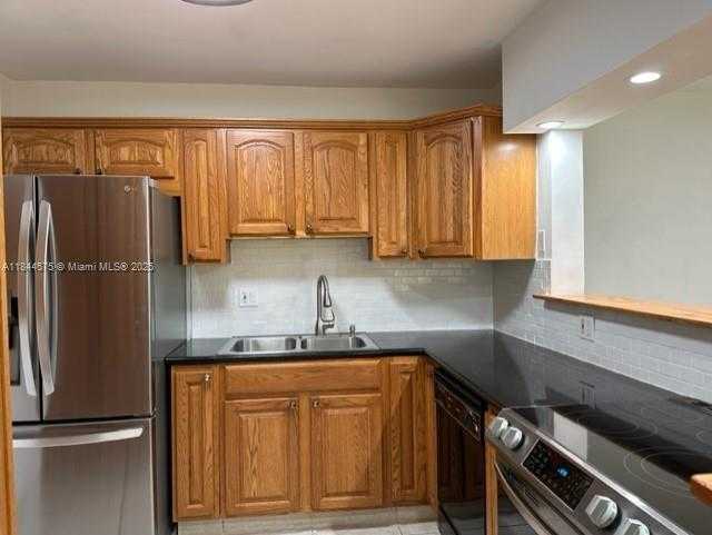 Small Image of 7965 SOUTH WEST 86 ST #101, Miami Number 8