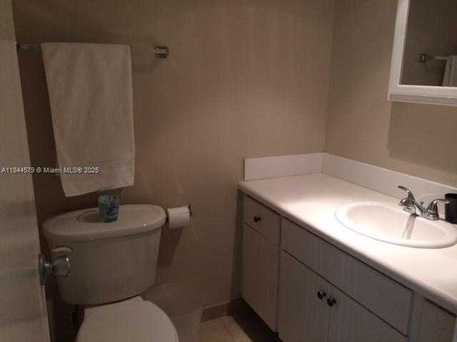 Small Image of 145 SOUTH EAST 25TH RD #301, Miami Number 9