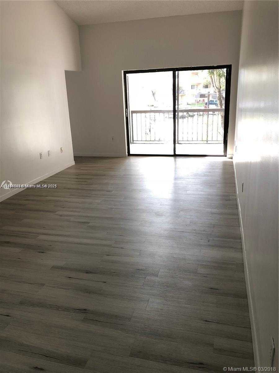 Small Image of 9421 FONTAINEBLEAU BLVD #212-35, Miami Number 4