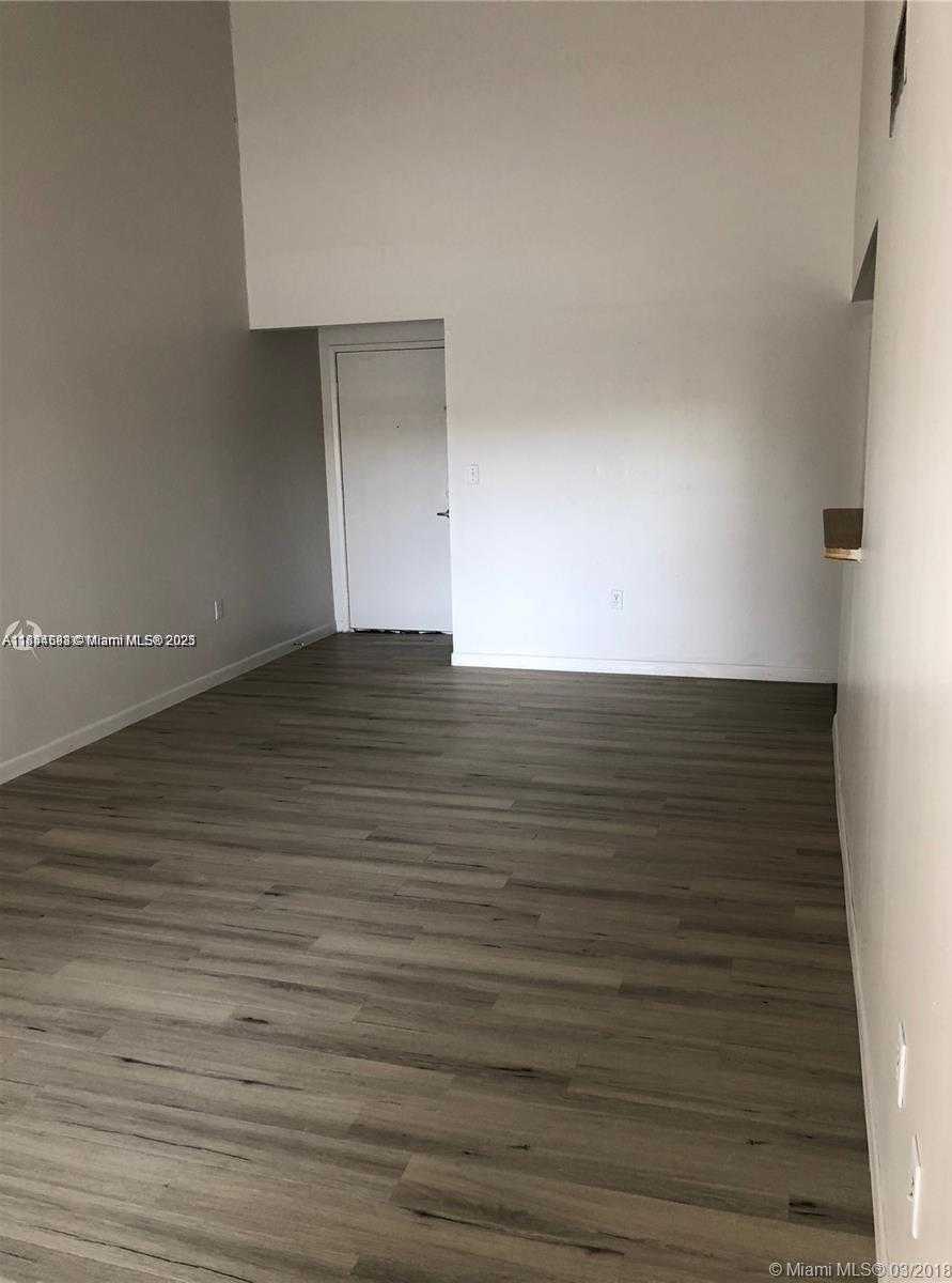 Small Image of 9421 FONTAINEBLEAU BLVD #212-35, Miami Number 5