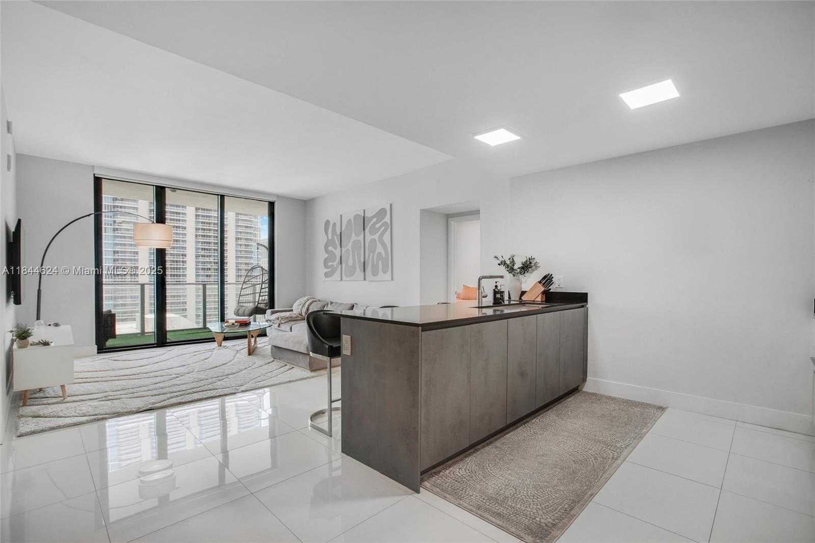 Small Image of 1010 EAST BRICKELL AVE #3004, Miami Number 12